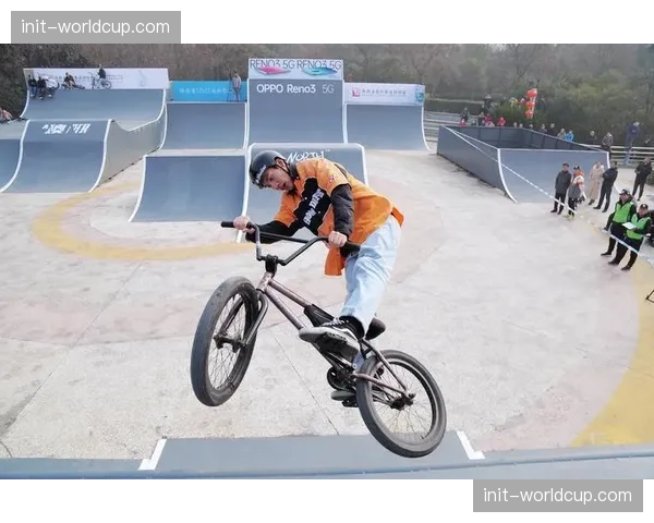 技术巅峰与全场狂欢：格伦代尔站展现当代BMX土坡运动发展轨迹