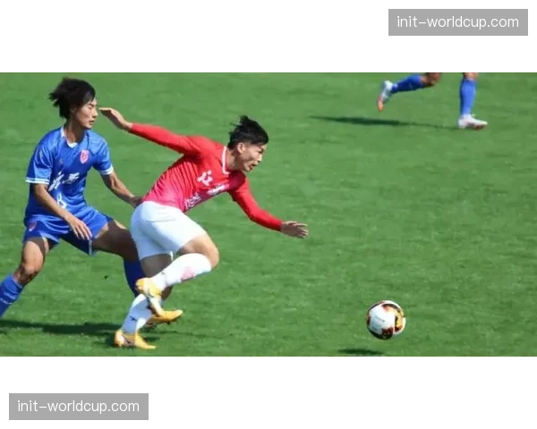 “复盘布莱顿3-1胜诺丁汉森林:弗格森帽子戏法背后的进攻配合” “复盘布莱顿3-1胜诺丁汉森林:弗格森帽子戏法背后的进攻配合”