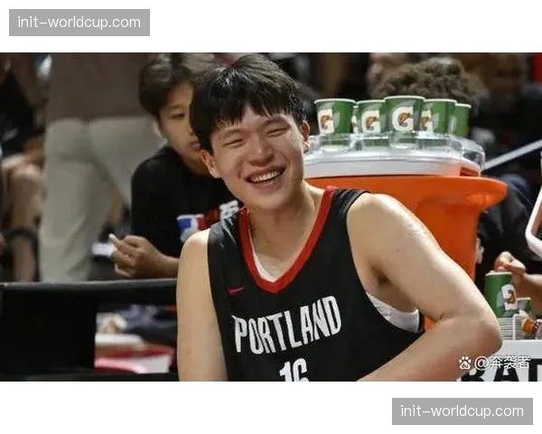 NBA董事会批准开拓者出售,交易金额超40亿美元本周内完成 NBA董事会批准开拓者出售,交易金额超40亿美元本周内完成